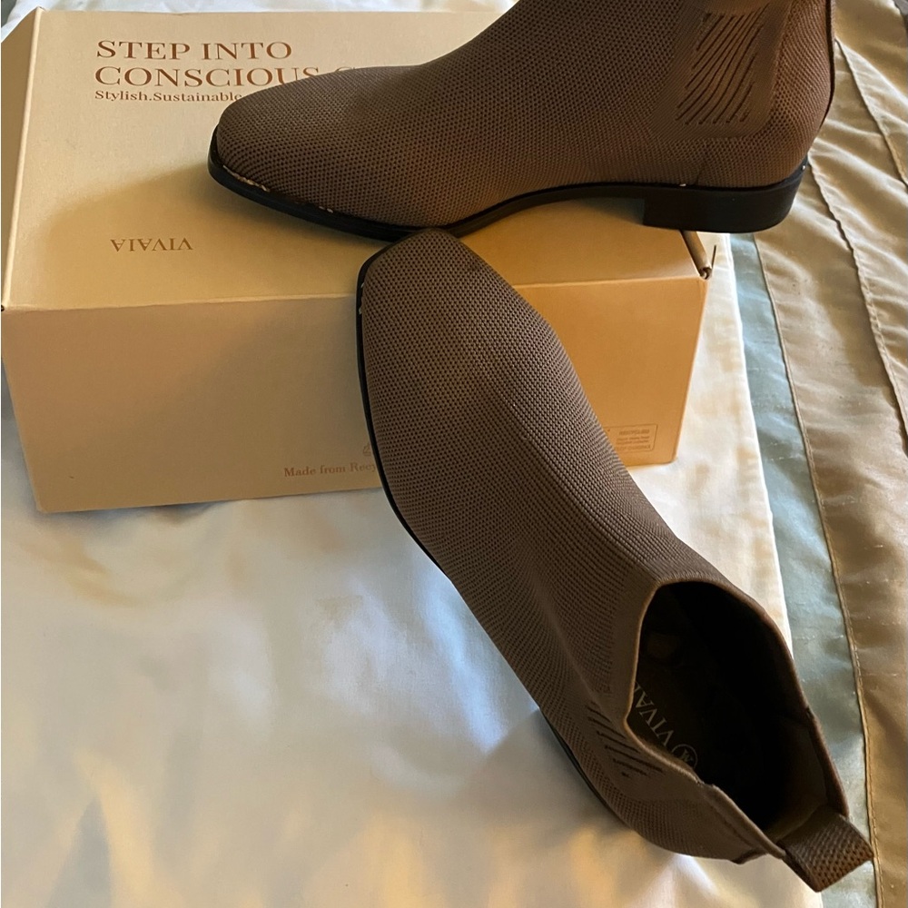 Vivaiva…shoe boots…the most comfortable boots that are sustainably made.